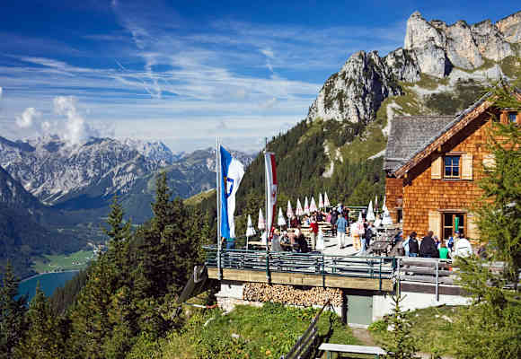 Erfurter Hütte im Tiroler Rofangebirge 